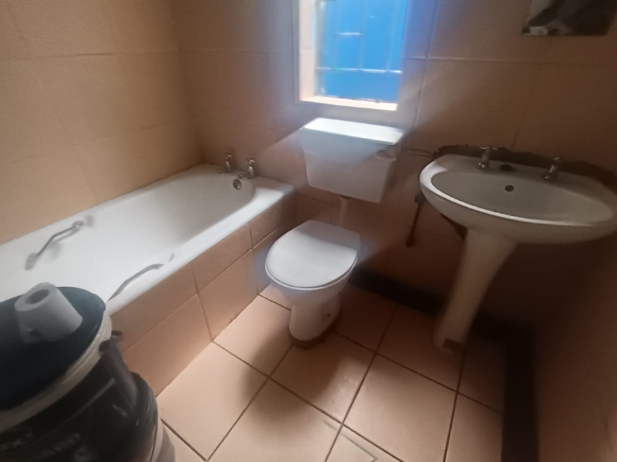 2 Bedroom Property for Sale in De Beers Northern Cape